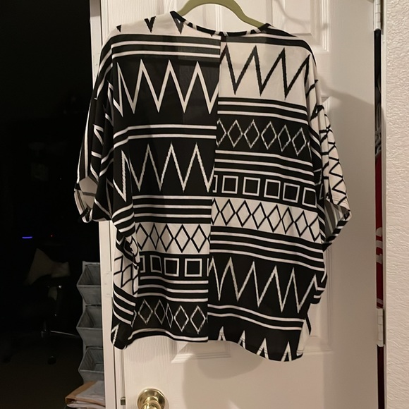 Pullover light jacket - size Medium - Picture 4 of 6